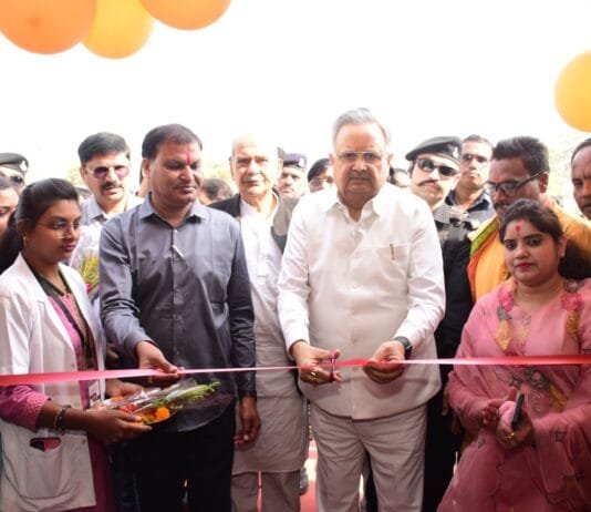 राजनांदगांव : शहरी प्राथमिक स्वास्थ्य केन्द्र भवन एवं गुरू घासीदास भवन का किया भूमि पूजन…