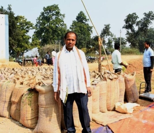 रायपुर : धान बेचकर किसानों के चेहरे में रौनक…