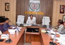 राजनांदगांव: कलेक्टर ने लोक निर्माण विभाग के निर्माण कार्यों की प्रगति की समीक्षा की…