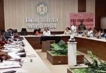 राजनांदगांव: कलेक्टर ने की पोट्ठ लईका पहल की समीक्षा…