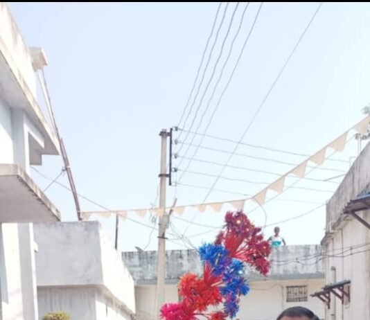 राजनांदगांव : पूर्व सांसद मधुसूदन यादव ने गोवर्धन पूजा में की जिले की खुशहाली की प्रार्थना…