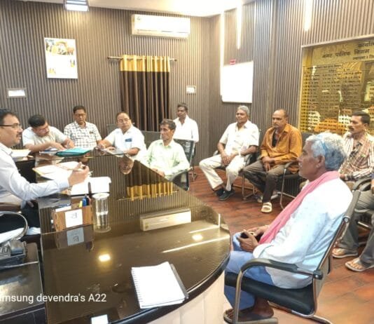 राजनांदगांव: निगम आयुक्त ने ली गोकुल नगर के मवेशी मालिकों की बैठक…