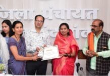 राजनांदगांव: उत्कृष्ट कार्य करने पर सीडीपीओ, परियोजना पर्यवेक्षक, आंगनबाड़ी कार्यकर्ता और सहायिका को किया गया सम्मानित…