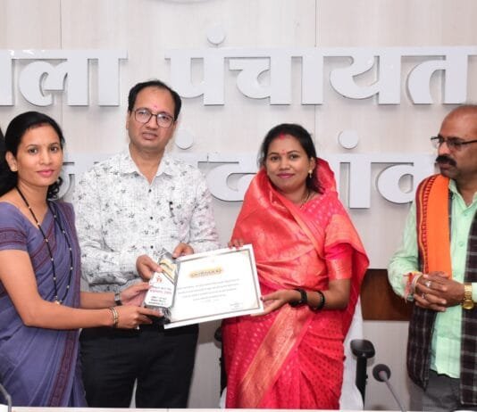 राजनांदगांव: उत्कृष्ट कार्य करने पर सीडीपीओ, परियोजना पर्यवेक्षक, आंगनबाड़ी कार्यकर्ता और सहायिका को किया गया सम्मानित…
