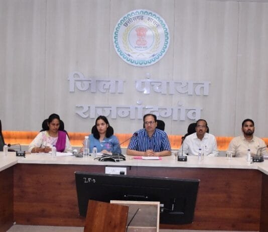 राजनांदगांव : सड़क दुर्घटना से जनधन एवं पशुधन की हानि से बचाव के लिए घुमंतू पशुओं को विस्थापित करना जरूरी – कलेक्टर…