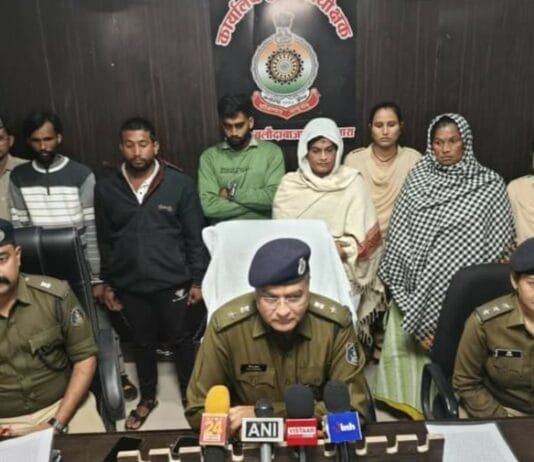 बलौदाबाजार पुलिस की तत्परता: 48 घंटे के भीतर सुलझाई किन्नर की हत्था की गुत्थी…