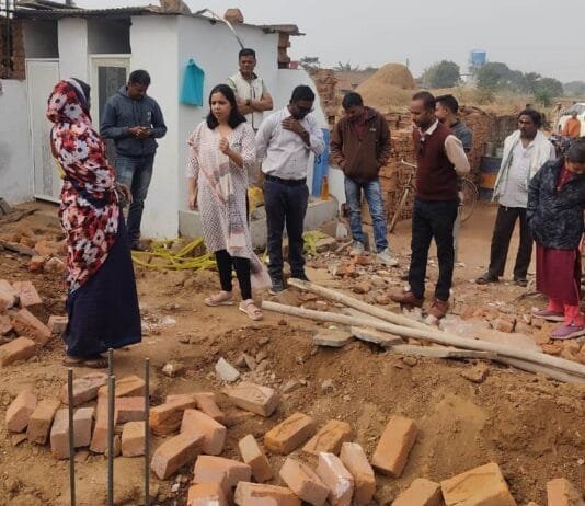 राजनांदगांव: सीईओ जिला पंचायत ने प्रधानमंत्री आवास योजना एवं मुख्यमंत्री आवास योजनांतर्गत निर्माणाधीन आवासों का किया निरीक्षण…