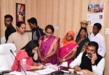 राजनांदगांव : जनदर्शन में नागरिकों ने समस्याओं के समाधान के लिए दिया आवेदन…