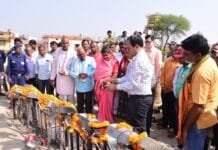 राजनांदगांव : कलेक्टर ने धान उपार्जन केन्द्र गठुला, पदुमतरा, उपरवाह का किया निरीक्षण…