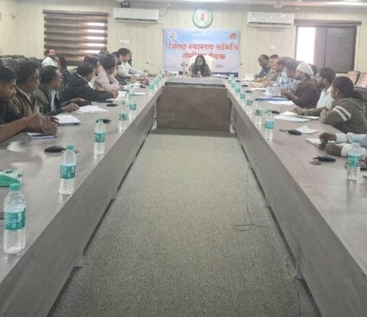 मोहला : चिकित्सा का क्षेत्र मानवीय संवेदना और बेहद गंभीरता से परिपूर्ण है, इसे ध्यान में रखकर सेवा प्रदान करें-कलेक्टर…