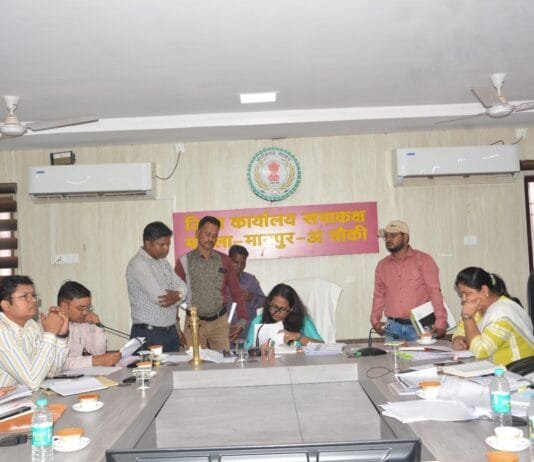 मोहला: कलेक्टर ने आमजनों की समस्याओं का गंभीरता पूर्वक निराकरण करने के दिये निर्देश…