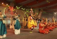 रायपुर : राज्योत्सव में रंगारंग सांस्कृतिक कार्यक्रमों की प्रस्तुति ने बांधा समां…