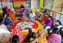 राजनांदगांव : राज्य शासन के एक वर्ष पूर्ण होने पर ग्राम कोहका के आंगनबाड़ी केन्द्र में महतारी सम्मान कार्यक्रम आयोजित कर महिलाओं का किया गया सम्मान…