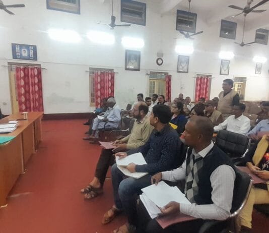 राजनांदगांव: आयुक्त ने राजस्व विभाग की समीक्षा मे वार्डवार वसूली की ली जानकारी…