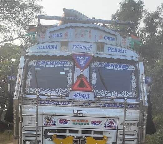 राजनांदगांव: अंतर्राज्यीय सीमा में अवैध धान परिवहन कर रहे 2 वाहनों में 1000 कट्टा से अधिक अवैध धान को किया गया जप्त…