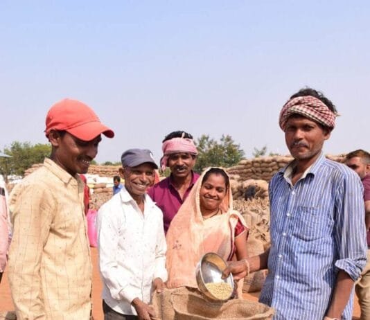 राजनांदगांव : धान खरीदी उत्सव में समर्थन मूल्य पर धान खरीदी होने से किसानों में हर्ष व्याप्त…