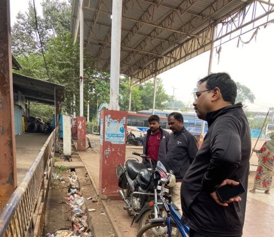 राजनांदगांव: नया बस स्टैण्ड मे प्रतिदिन सफाई करने, निर्धारित समय तक उपस्थित रहकर कार्य करने के दिये निर्देश…