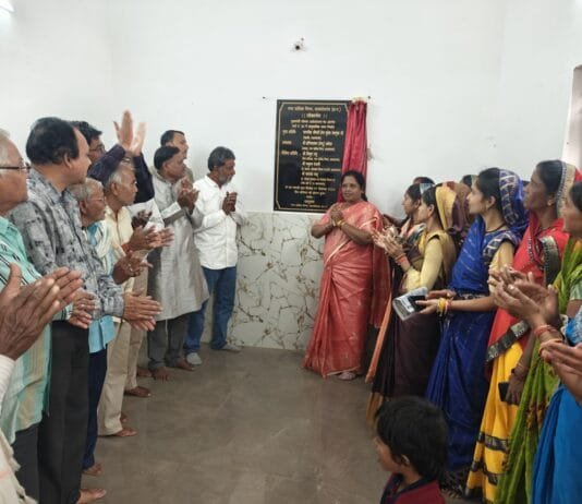 राजनांदगांव: गायत्री स्कूल के पास महिला मण्डल सामुदायिक भवन एवं लखोली में सामुदायिक भवन व मंच का हुआ निर्माण, -महापौर हेमा देशमुख ने किया लोकार्पण…