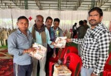 राजनांदगांव : किसानों को जनसम्पर्क विभाग की पत्रिका सुशासन के नवीन आयाम, उदित छत्तीसगढ़ एवं छत्तीसगढ़ सरकार की एक साल की महत्वपूर्ण उपलब्धियों पर आधारित पाम्पलेट का किया गया नि:शुल्क वितरण…