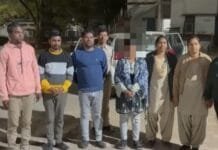 रेप पीड़िता व उसके साथियों ने पुलिस केस खत्म करने के लिए आरोपी से मांगे एक करोड रुपए…