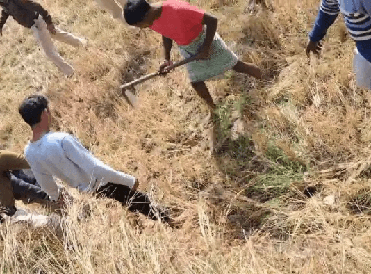 प्रेमिका को खेत में दफना कर ऊपर से लगाया धान का रोपा, 5 महीने बाद खुला राज…