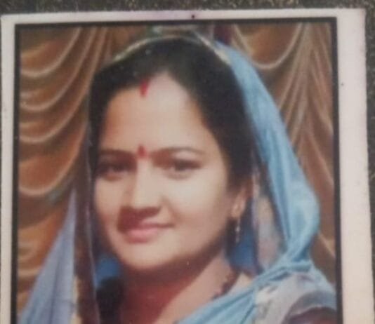 मोहला : दुख के दिन बीते रे भैया सुख के दिन आयो रे जीवन में नया रंग आयो रे…