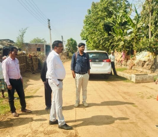 राजनांदगांव : कलेक्टर संजय अग्रवाल, आयुक्त एवं अधिकारियों के साथ वार्ड निरीक्षण में पहुंचे नवागांव…