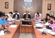 राजनांदगांव : कलेक्टर ने शासकीय कर्मचारियों को आदर्श आचरण संहिता का कड़ाई से पालन करने के दिए निर्देश…