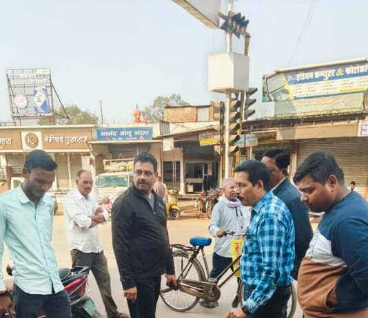 राजनांदगांव : आयुक्त ने अतिक्रमण हटाने, नाला सफाई कराने तथा गंदगी फैलाने वालो के विरूद्ध कार्यवाही के दिये निर्देश…