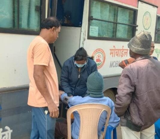 राजनांदगांव : मुख्यमंत्री शहरी स्लम स्वास्थ्य योजना- मोबाईल मेडिकल यूनिट वेन से स्वास्थ्य परीक्षण को मिल रहा अच्छा प्रतिसात…