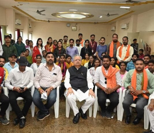 राजनांदगांव : विधानसभा अध्यक्ष डॉ रमन सिंह को राजनांदगांव में स्पोर्ट्स यूनिवर्सिटी स्थापना के लिए छात्र युवा मंच ने मांग पत्र दिया…