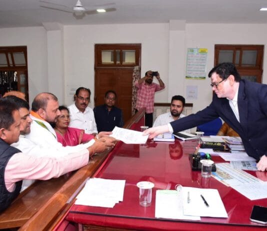 राजनांदगांव : महापौर पद हेतु 13 एवं पार्षद पद हेतु 235 अभ्यर्थियों ने नाम निर्देशन पत्र जमा किया…