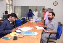 राजनांदगांव : आज महापौर पद हेतु 3 एवं पार्षद पद हेतु 36 अभ्यर्थियों ने नाम निर्देशन पत्र प्राप्त किया…