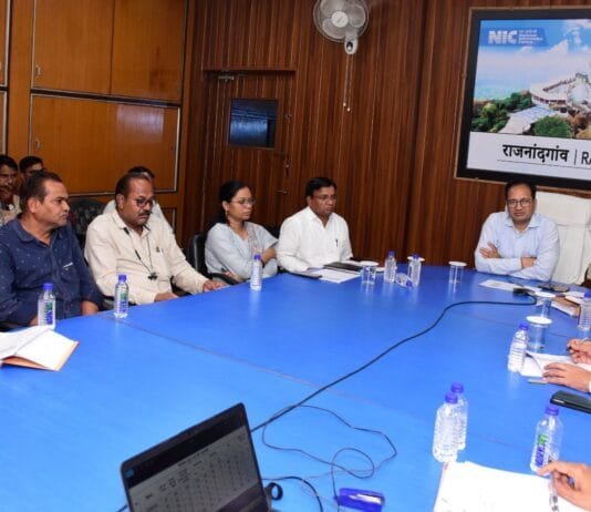 राजनांदगांव : नगरीय निकायवार ईव्हीएम मशीनों का किया गया आबंटन…