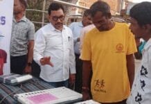 राजनांदगांव : मतदाताओं को ईव्हीएम से मतदान के संबंध किया जा रहा जागरूक…