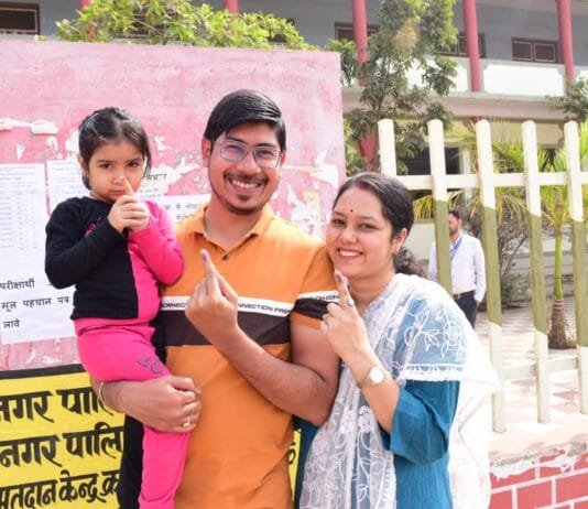 राजनांदगांव : जिले में 12 बजे की स्थिति में मतदान का कुल प्रतिशत- 32.65 प्रतिशत…