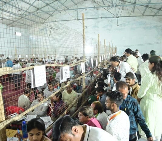 राजनांदगांव : वार्ड नंबर 6 से देवेश वैष्णव कांग्रेस और सुनील साहू बीजेपी बराबर…