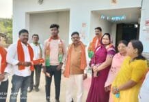 राजनांदगांव : लाल बहादुर नगर पंचायत भाजपा प्रत्याशी देवेंद्र साहू ने सभी वार्डों में किया डोर-टू-डोर सघन संपर्क…