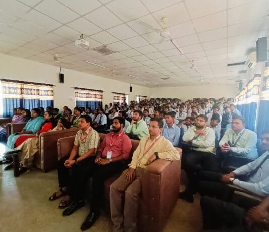 दुर्ग : भारती विश्वविद्यालय में परीक्षा पर चर्चा के सीधे प्रसारण तथा फाइलेरिया मुक्त भारत पर आयोजन…