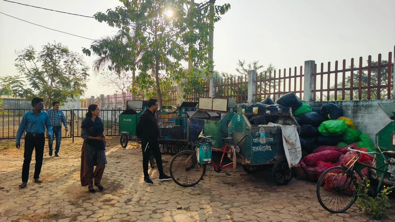 राजनांदगांव: सुबह रेवाडीह वार्ड निरीक्षण, अनुपस्थित कर्मचारी की आयुक्त ने ली जानकारी…