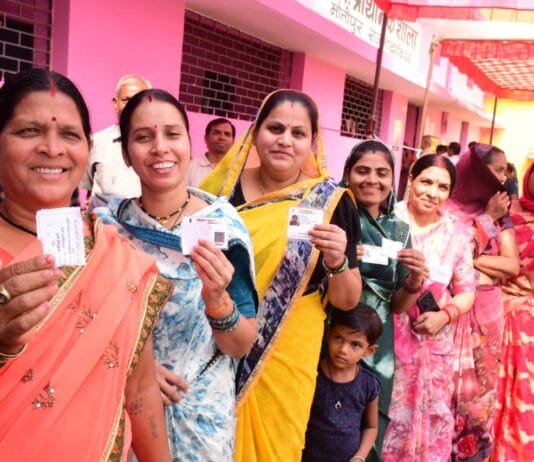 राजनांदगांव : महिलाओं, युवाओं, बुजुर्ग, दिव्यांगजन सभी ने उत्साह पूर्वक किया मतदान…