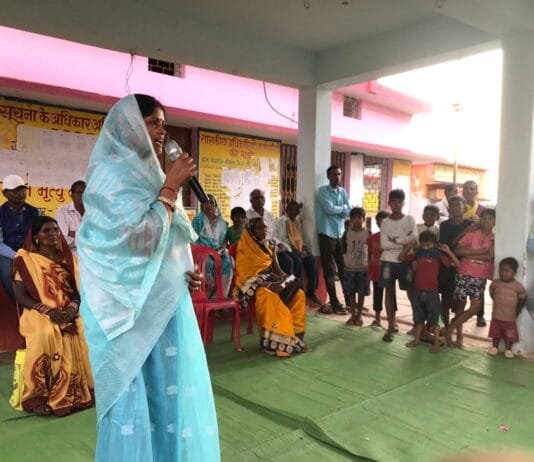 राजनांदगांव : जिला पंचायत क्षेत्र क्र. 7 तुमड़ीबोड में निर्मला जितेंद्र सिन्हा को क्षेत्र में मिल रहा है व्यापक जन समर्थन…