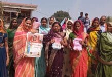 राजनांदगांव : भाजपा अधिकृत प्रत्याशी जागृति चुन्नी यदु ने डोर टू डोर मतदाताओ से किया जनसंपर्क…