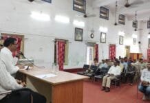 राजनांदगांव : आयुक्त ने की राजस्व की समीक्षा – डिमान्ड के विरूद्ध सतप्रतिशत वसूली के दिये निर्देश…