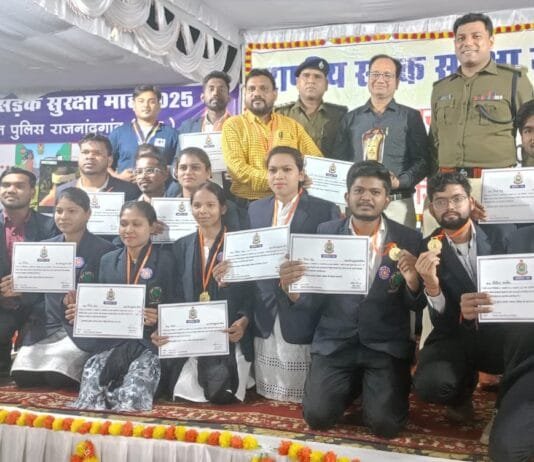 राजनांदगांव : राष्ट्रीय सेवा योजना ईकाई कॉन्फ्लूएंस कॉलेज को राष्ट्रीय सड़क सुरक्षा माह जन जागरूकता अभियान में उत्कृष्ट प्रदर्शन हेतु किया गया सम्मानित…