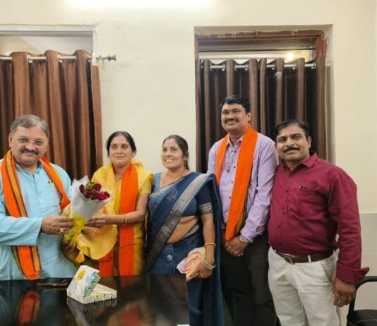 राजनांदगांव: सांसद संतोष पांडे से मिले राजनांदगांव जनपद पंचायत अध्यक्ष प्रतिमा चंद्राकर ,उपाध्यक्ष अनिता सिन्हा…