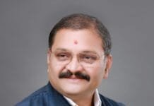 राजनांदगांव : अश्वनी वैष्णव से सांसद संतोष पांडे ने संसदीय क्षेत्र व छत्तीसगढ राज्य हेतु महत्वपूर्ण नए रेल डोंगरगढ़ – कटघोरा मार्ग के संबंध मे सदन मे रखी मांग…