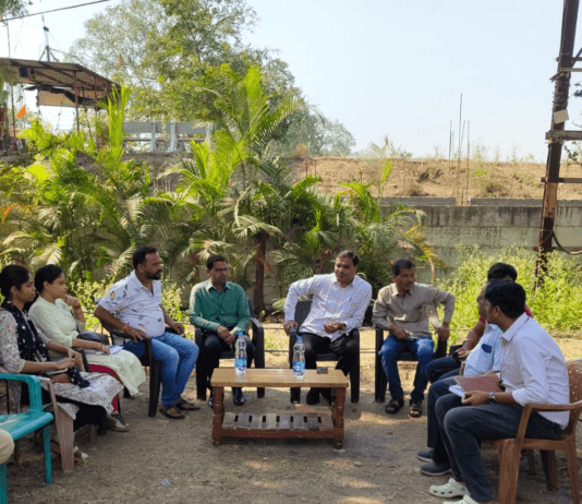 राजनांदगांव: दीवान टोला की जनता से भेट कर महापौर मधुसूदन यादव ने साफ सफाई एवं पेयजल की स्थिति से हुये अवगत…