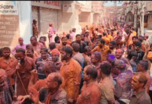 राजनांदगांव: राधा कृष्ण के साथ होली खेलने उमड़ा जनसैलाब…