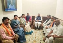 राजनांदगांव : मुख्यमंत्री से सांसद संतोष पांडे ने विभिन्न विषयों पर की चर्चा…